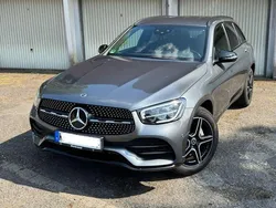 Grau Gebraucht 2020 Mercedes GLC220 AMG line SUV | 37.900 € (Teuer)