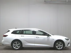Weiss Gebraucht 2021 Opel Insignia Elegance Kombi | 12.880 € (Guter Preis)