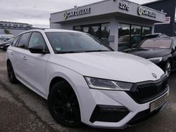 Weiß Gebraucht 2023 Skoda Octavia RS Kombi | 34.999 €