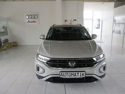 Ascotgrau Gebraucht 2024 VW T-Roc Move SUV | 26.260 € (Guter Preis)