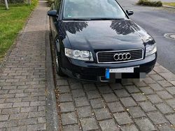 Blau Gebraucht 2001 Audi A4 Limousine | 1.300 € (Teuer)