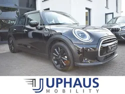 Schwarz (midnight black metallic) Gebraucht 2021 Mini ONE Classic Kleinwagen | 18.890 € (Fairer Preis)