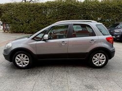 Grau Gebraucht 2014 Fiat Sedici Easy SUV | 5.980 € (Fairer Preis)