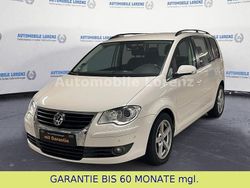 Weiß Gebraucht 2007 VW Touran Highline Van / Kleinbus | 4.990 € (Fairer Preis)
