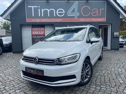 Weiß Gebraucht 2020 VW Touran United Van / Kleinbus | 24.490 € (Fairer Preis)