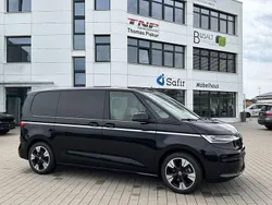 Schwarz Neu 2025 VW Multivan Style Van / Kleinbus | 60.990 €