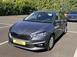 Grau Gebraucht 2024 Skoda Fabia Selection Limousine | 19.390 € (Guter Preis)