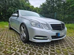 Silber Gebraucht 2011 Mercedes E220 Avantgarde Limousine | 15.900 € (Teuer)