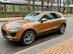 Braun Gebraucht 2015 Porsche Macan S SUV | 23.900 €