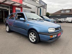Blau Gebraucht 1992 VW Golf Kleinwagen | 600 €