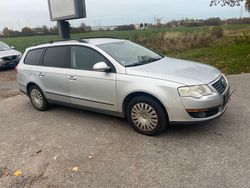 Silber Gebraucht 2008 VW Passat Trendline Kombi | 950 € (Fairer Preis)