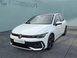 Weiß Gebraucht 2024 VW Golf VIII Kleinwagen | 39.499 € (Guter Preis)