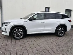 Grau (graphite grau) Neu 2025 Skoda Kodiaq SportLine SUV | 42.500 € (Fairer Preis)
