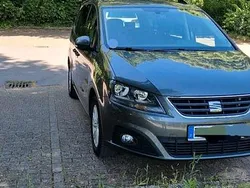 Grau Gebraucht 2017 Seat Alhambra Van / Kleinbus | 12.000 € (Fairer Preis)