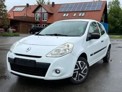 Weiß Gebraucht 2010 Renault Clio III Expression Kleinwagen | 1.090 € (Superpreis)