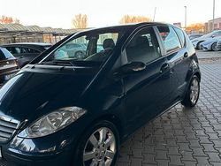Blau Gebraucht 2004 Mercedes A160 Kleinwagen | 1.900 € (Etwas zu teuer)