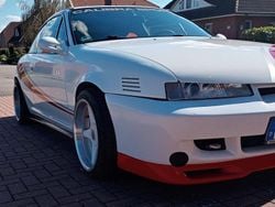Weiß Gebraucht 1996 Opel Calibra Coupé | 7.200 € (Fairer Preis)