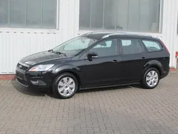 Schwarz Gebraucht 2010 Ford Focus Limousine | 2.990 € (Fairer Preis)