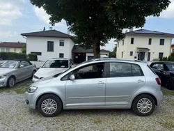 Silber Gebraucht 2009 VW Golf Plus Cross Comfortline Van / Kleinbus | 5.999 € (Guter Preis)