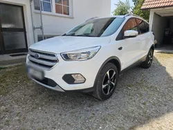 Weiß Gebraucht 2019 Ford Kuga Vignale SUV | 12.500 € (Guter Preis)