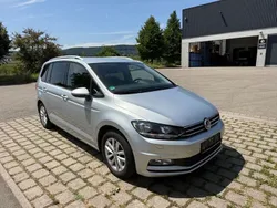 Reflexsilber Gebraucht 2016 VW Touran Van / Kleinbus | 17.700 € (Fairer Preis)