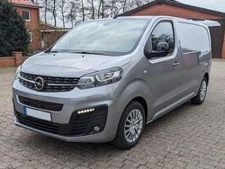 Silber Gebraucht 2023 Opel Vivaro-e Combi Edition Van | 21.800 €