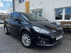 Schwarz Gebraucht 2017 Ford S-MAX Titanium Van / Kleinbus | 19.885 € (Etwas zu teuer)