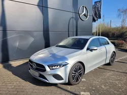 Iridiumsilber metalliclack Gebraucht 2023 Mercedes A180 Limousine | 29.500 € (Fairer Preis)
