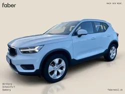 Weiß Gebraucht 2022 Volvo XC40 Momentum SUV | 24.990 € (Guter Preis)