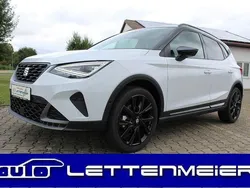 Weiß Neu 2025 Seat Arona Black Edition SUV | 29.489 € (Fairer Preis)