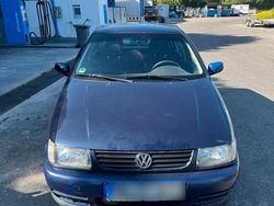 Blau Gebraucht 1999 VW Polo Kleinwagen | 650 € (Guter Preis)