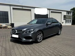 Grau Gebraucht 2016 Mercedes E350 AMG line Limousine | 29.998 € (Etwas zu teuer)