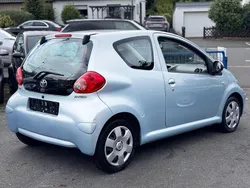 Blau Gebraucht 2005 Toyota Aygo City Kleinwagen | 1.799 € (Fairer Preis)