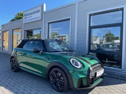 Grün Gebraucht 2023 Mini Cooper S Cabriolet Cabrio | 33.890 € (Fairer Preis)
