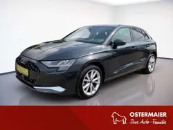 Grau Gebraucht 2024 Audi A3 Sportback Advanced Plus Limousine | 29.970 € (Fairer Preis)