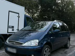 Blau Gebraucht 2005 Ford Galaxy Van / Kleinbus | 2.000 € (Fairer Preis)