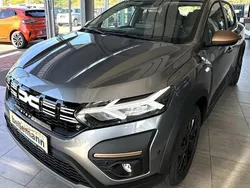 Grau Neu 2025 Dacia Sandero Extreme Kleinwagen | 22.720 € (Etwas zu teuer)