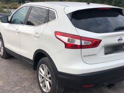 Weiß Gebraucht 2014 Nissan Qashqai SUV | 10.950 € (Guter Preis)