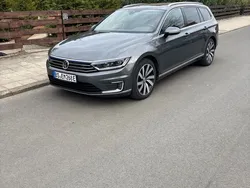 Grau Gebraucht 2016 VW Passat GTE Kombi | 17.900 € (Guter Preis)