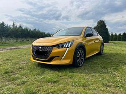 Gelb Gebraucht 2022 Peugeot 208 GT Kleinwagen | 15.500 € (Fairer Preis)