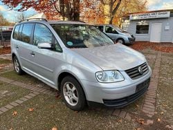 Reflexsilber metallic Gebraucht 2005 VW Touran Conceptline Van / Kleinbus | 1.100 € (Guter Preis)