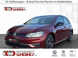 Rot Gebraucht 2020 VW Golf VIII IQ Drive | 19.979 € (Fairer Preis)