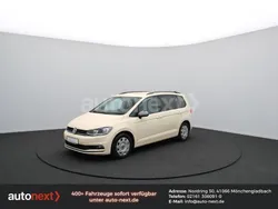 Elfenbeingelb Gebraucht 2019 VW Touran Van / Kleinbus | 22.598 € (Fairer Preis)