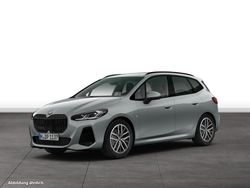 Grau Neu 2025 BMW 220 Active Tourer M Sport Van / Kleinbus | 40.990 € (Teuer)