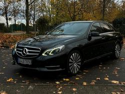 Schwarz Gebraucht 2014 Mercedes E220 Limousine | 15.000 € (Etwas zu teuer)
