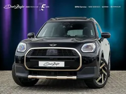 Midnight black metallic Gebraucht 2024 Mini Cooper Countryman Favoured SUV | 39.999 €