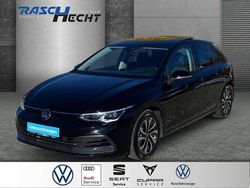 Deep black perleffekt Gebraucht 2022 VW Golf VIII Active Limousine | 25.880 € (Etwas zu teuer)