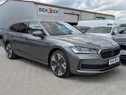 Grau Gebraucht 2024 Skoda Superb Selection Limousine | 38.950 € (Guter Preis)
