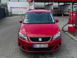 Rot Gebraucht 2015 Seat Alhambra Van / Kleinbus | 10.000 €