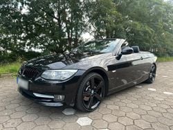 Schwarz Gebraucht 2012 BMW 330 Cabriolet Cabrio | 12.000 € (Guter Preis)
